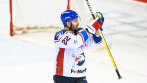 Matthias Plachta verlängert bei Adler Mannheim