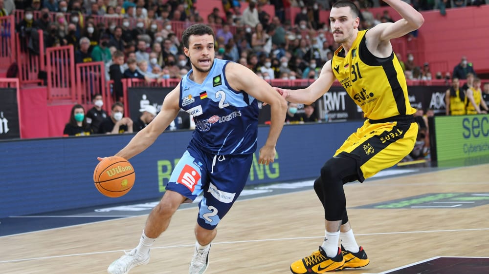 Neu in Crailsheim: Elias Baggette (li.).
