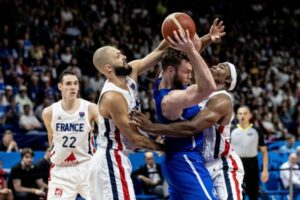 Frankreich und Polen erreichen nach Siegen das EuroBasket-Halbfinale