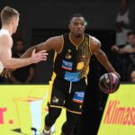 Ludwigsburg schaltet Hamburg im Achtelfinale des BBL-Pokals aus - Vorjahresfinalist Crailsheim dreht gegen Chemnitz auf