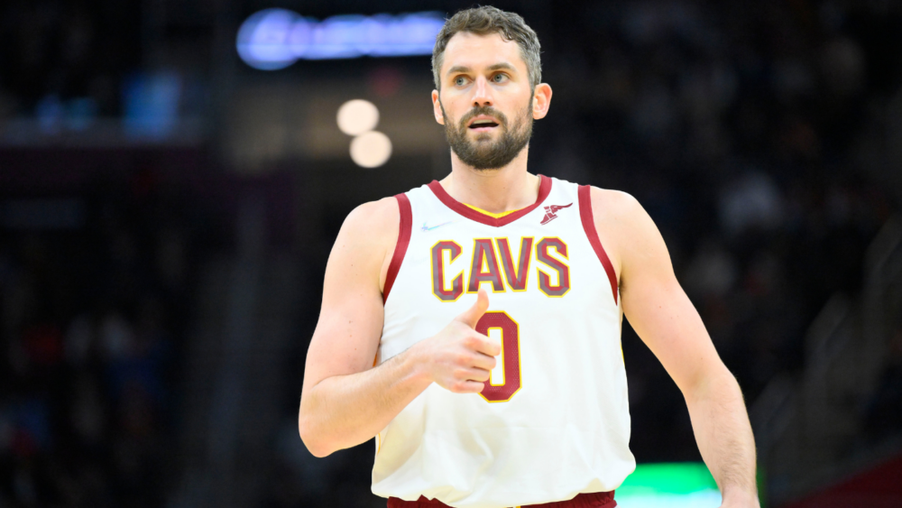 Cavaliers' Kevin Love erlitt beim Sieg gegen Hornets einen Haarriss im rechten Daumen