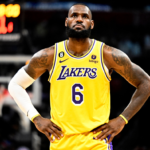 Lakers tauschen Gerüchte aus: LeBron James befürchtet verlorene Saison;  Anthony Davis nicht auf dem Tisch;  Westbrook-Anrufe kommen herein?