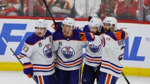 Browns Shorthander, McDavids Empty Netter: Oilers erzwingen 6. Spiel | NHL-Playoffs - Highlights | Video