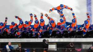 Furios aufspielende Oilers verkürzen auf 1:3
