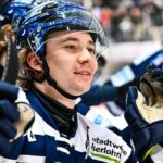 Florian Elias stürmt für die Augsburger Panther