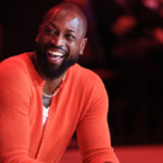 Die neue Dwyane Wade-Statue stößt auf schlechte Kritiken, aber wo steht sie unter den schlechtesten Sportstatuen der letzten Zeit?