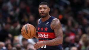 Marcus Smart erklärt sich bereit erklärt, den Kauf von Assistenten zu vertraglichen, der sich Lakers im Zweijahresvertrag pro Bericht anschließen soll