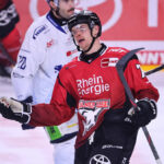 Matchwinner nach Bandencrash: Schnarr schießt Haie zum Sieg gegen Straubing | Eishockey - Highlights by MagentaSport | Video